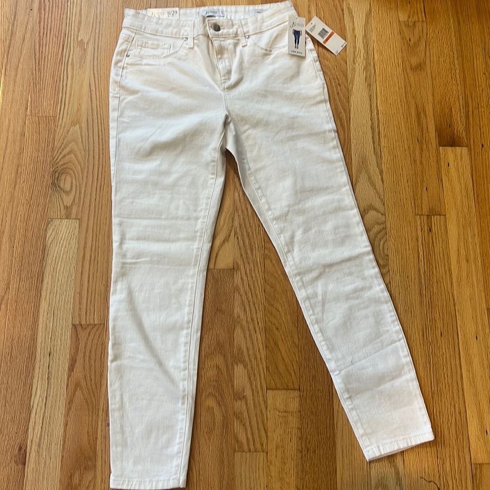 Jessica Simpson white ankle skinny, 8/29, NWT